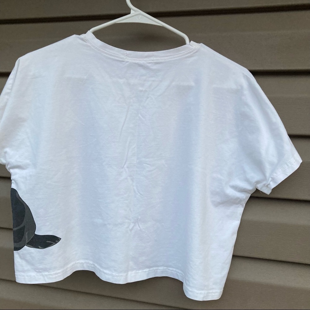The Crop Stop Tee - Picture 4 of 5